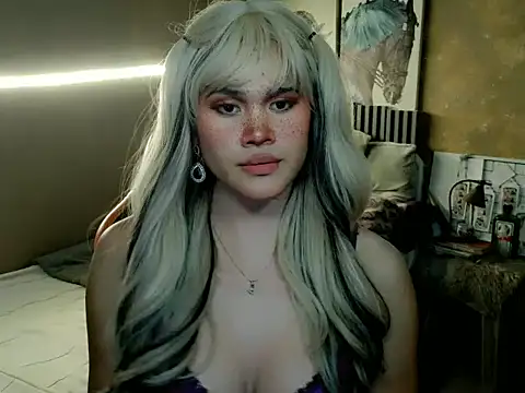 YllanaAltheaXxX online show from 05-10-26, 07:38