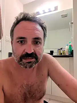 cloudymatt online show from 10-15-25, 06:33