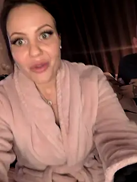 SwedishBaabe online show from 10-25-25, 10:43