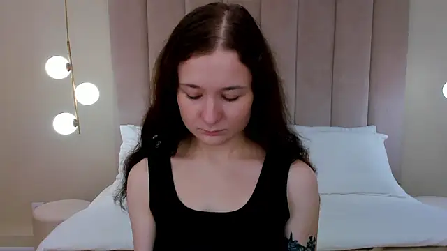 Snapshot of NancyJonson chatting on 09-24-25, 02:51 NancyJonson online show from 09-24-25, 02:51