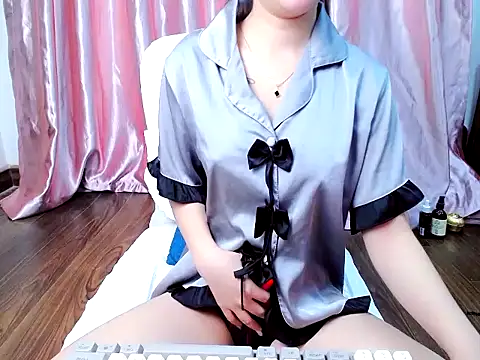 yuna-ka online show from 02-04-26, 12:55