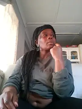 cairococo online show from 01-17-26, 04:32