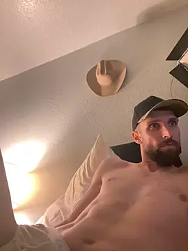 Snapshot of thejohnryancollection chatting on 10-03-25, 04:25 thejohnryancollection online show from 10-03-25, 04:25