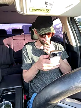 Snapshot of thejohnryancollection chatting on 09-19-25, 11:09 thejohnryancollection online show from 09-19-25, 11:09