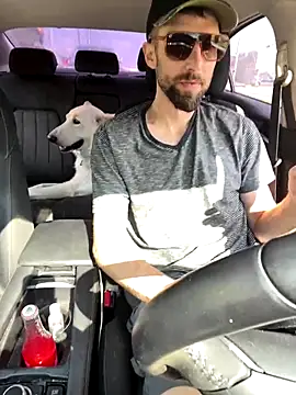 Snapshot of thejohnryancollection chatting on 09-25-25, 08:59 thejohnryancollection online show from 09-25-25, 08:59