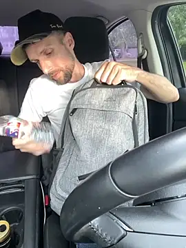 Snapshot of thejohnryancollection chatting on 10-17-25, 01:57 thejohnryancollection online show from 10-17-25, 01:57