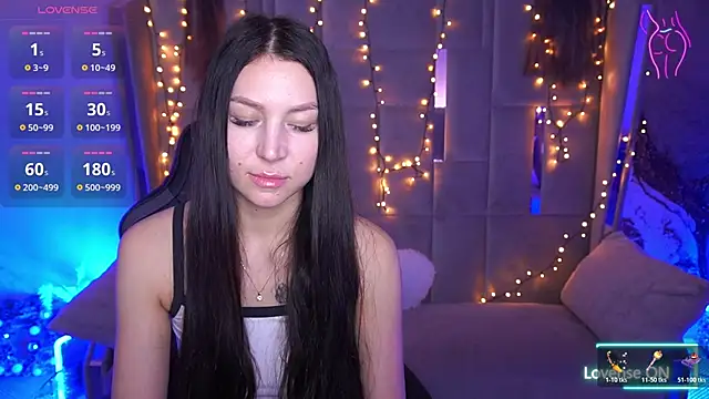 Snapshot of EliseVelour chatting on 02-25-26, 02:06 EliseVelour online show from 02-25-26, 02:06