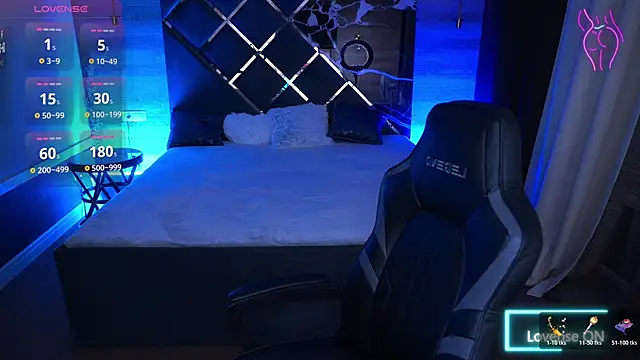 EliseVelour online show from 11-13-25, 03:49