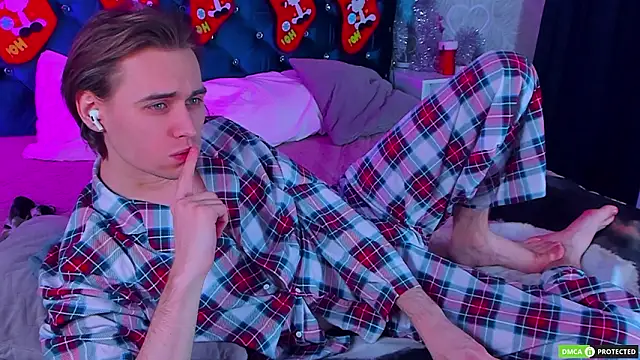 WilliamDyson online show from 01-17-26, 03:54