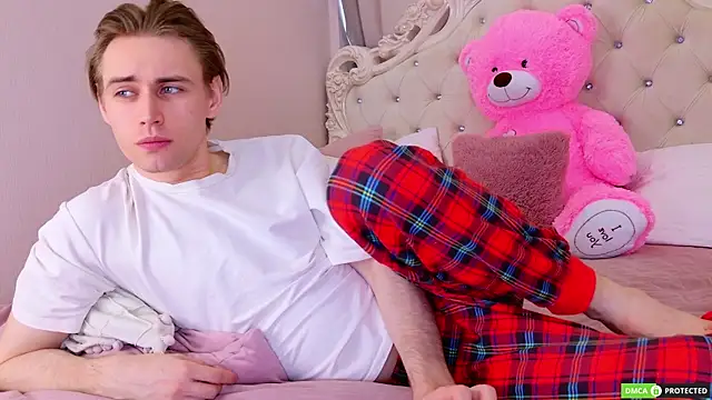 WilliamDyson online show from 04-05-26, 04:19