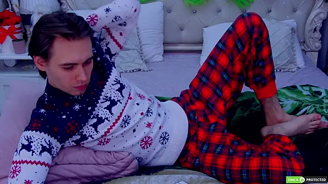 WilliamDyson online show from 12-20-25, 03:20