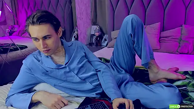 WilliamDyson online show from 11-08-25, 03:10