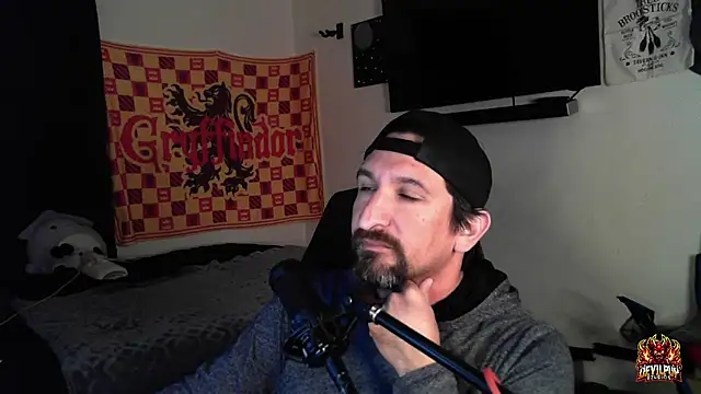 Snapshot of DevilPup75_ chatting on 09-27-25, 08:42 DevilPup75  online show from 09-27-25, 08:42