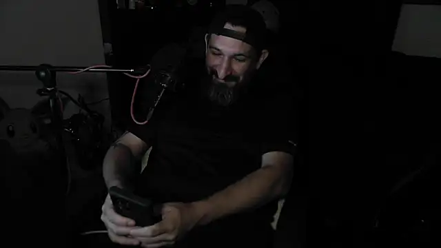 DevilPup75  online show from 06-25-26, 05:12