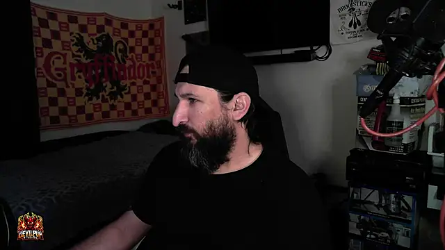 DevilPup75  online show from 04-14-26, 08:19
