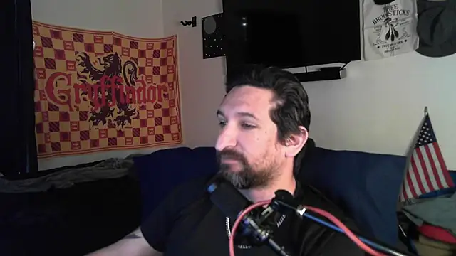 Snapshot of DevilPup75_ chatting on 10-09-25, 09:48 DevilPup75  online show from 10-09-25, 09:48