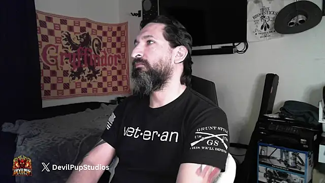 Snapshot of DevilPup75_ chatting on 02-22-26, 04:37 DevilPup75 online show from 02-22-26, 04:37