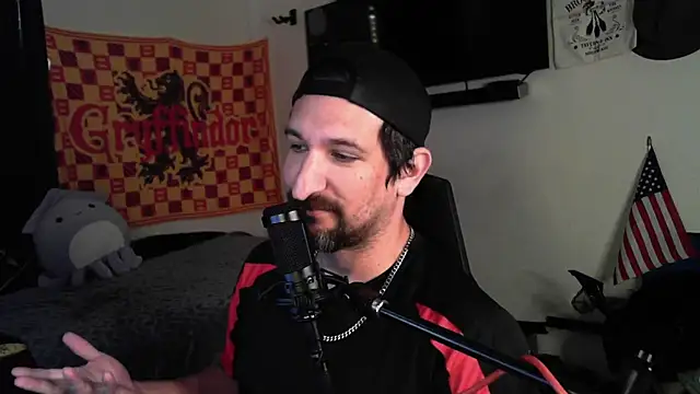Snapshot of DevilPup75_ chatting on 10-01-25, 01:26 DevilPup75  online show from 10-01-25, 01:26