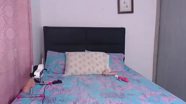 Tiiana online show from 04-05-26, 11:11