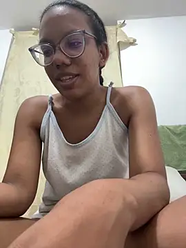 Valen1800 online show from 12-20-25, 01:08