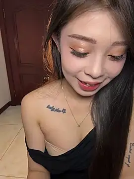 tuanzi125216 online show from 10-15-25, 04:33