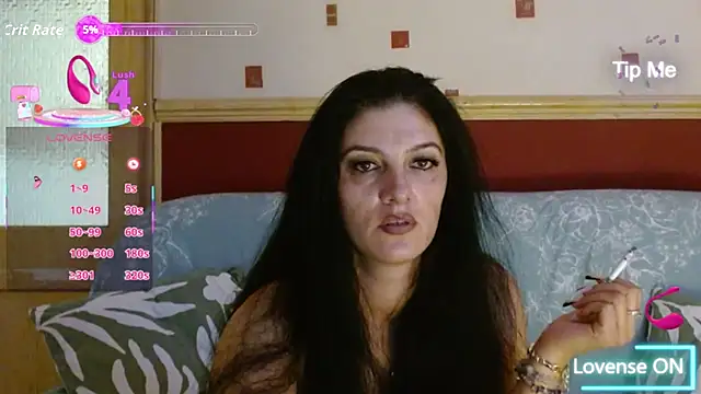 Snapshot of Goldgirl89 chatting on 09-13-25, 11:16 Goldgirl89 online show from 09-13-25, 11:16