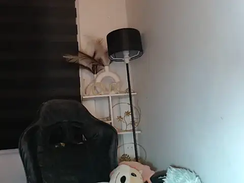 Asian gregor online show from 09-23-25, 06:37