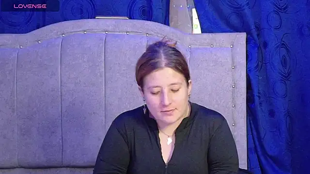 Snapshot of Shayla_VL chatting on 09-11-25, 08:09 Shayla VL online show from 09-11-25, 08:09