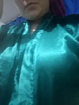 Snapshot of Shayla_VL chatting on 10-29-25, 12:04 Shayla VL online show from 10-29-25, 12:04