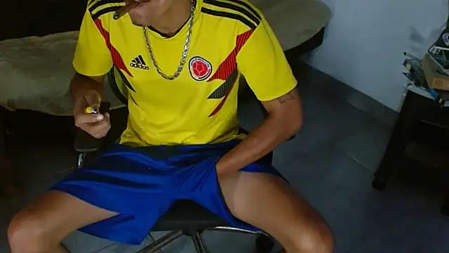 skinny23cm online show from 04-08-26, 04:30