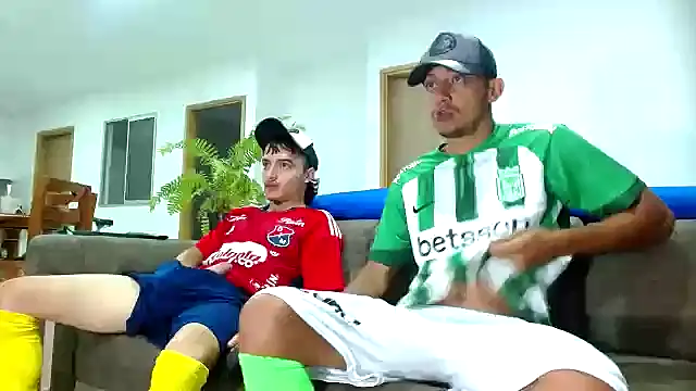 Snapshot of skinny23cm chatting on 01-23-25, 10:43 skinny23cm online show from 01-23-25, 10:43