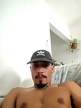 Snapshot of tierre21 chatting on 10-06-25, 04:52 tierre21 online show from 10-06-25, 04:52