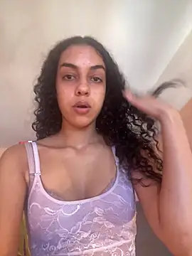 Snapshot of Sora_pasquale chatting on 10-14-25, 08:48 Sora pasquale online show from 10-14-25, 08:48