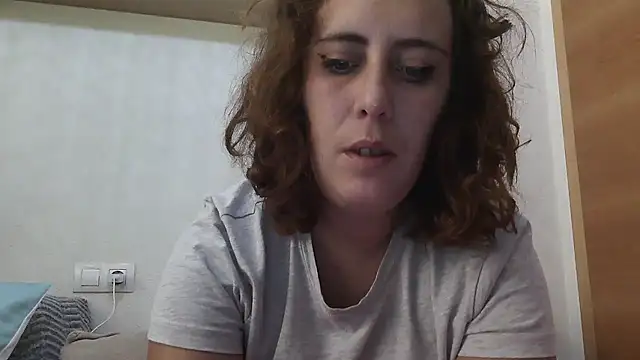 Snapshot of laxinna123 chatting on 10-19-25, 10:07 laxinna123 online show from 10-19-25, 10:07