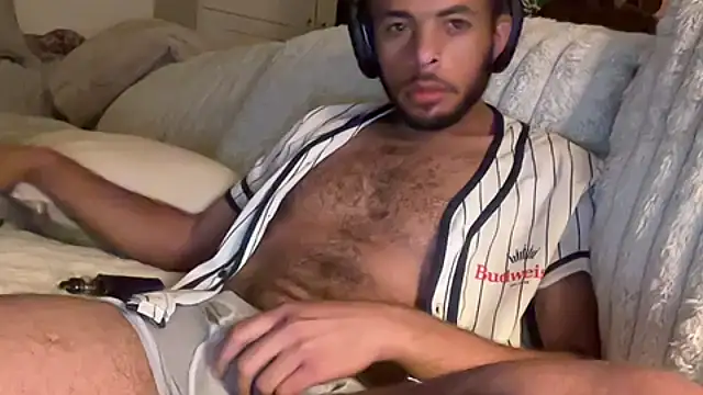 Snapshot of DERTYLAY chatting on 07-15-26, 07:04 DERTYLAY online show from 07-15-26, 07:04