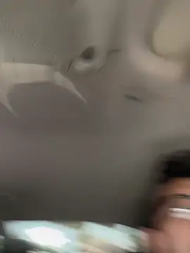 Dwizzlerperizzlee online show from 04-19-26, 06:32