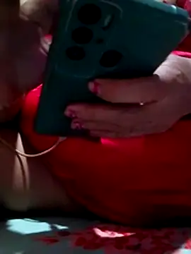 Snapshot of Huge_mama69 chatting on 02-20-26, 08:49 Huge mama69 online show from 02-20-26, 08:49