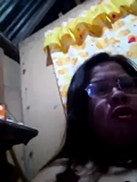 Snapshot of Huge_mama69 chatting on 04-30-26, 12:56 Huge mama69 online show from 04-30-26, 12:56