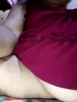 Snapshot of Huge_mama69 chatting on 01-18-26, 05:49 Huge mama69 online show from 01-18-26, 05:49