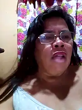 Snapshot of Huge_mama69 chatting on 01-16-26, 07:07 Huge mama69 online show from 01-16-26, 07:07