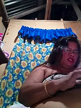 Snapshot of Huge_mama69 chatting on 02-01-26, 08:23 Huge mama69 online show from 02-01-26, 08:23