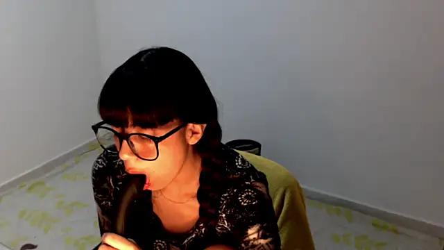 meganmiauu online show from 05-30-26, 12:44