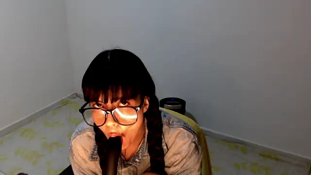 meganmiauu online show from 05-29-26, 12:16