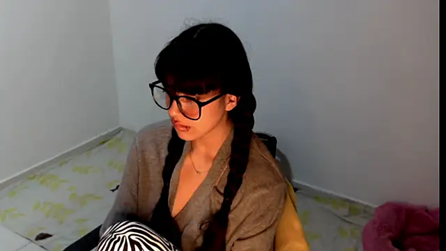 meganmiauu online show from 05-25-26, 12:26