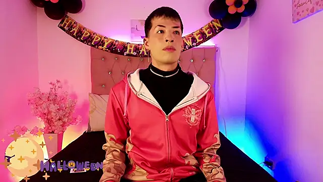 OzorioDany online show from 10-28-25, 03:40