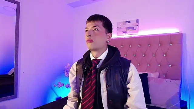 OzorioDany online show from 11-06-25, 03:43