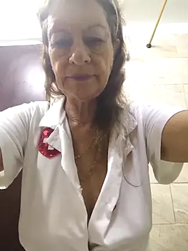 MaryeLunna online show from 12-22-25, 11:43