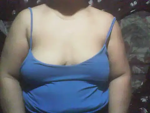 Snapshot of Azrielxx05 chatting on 05-13-26, 02:24 Azrielxx05 online show from 05-13-26, 02:24