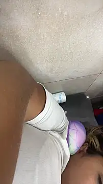 EmilyDuran  online show from 03-13-26, 06:46