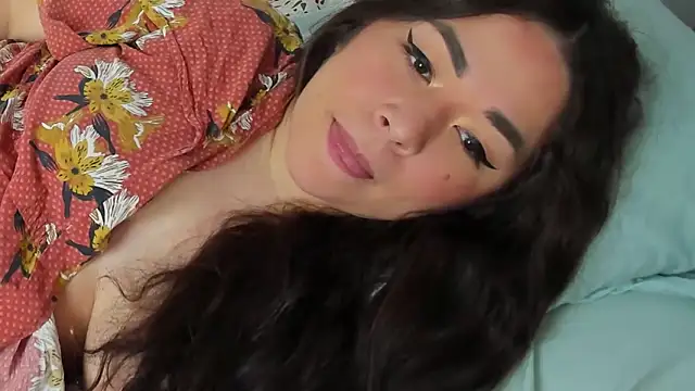 Snapshot of Brianna_Angelina chatting on 05-18-26, 02:33 Brianna Angelina online show from 05-18-26, 02:33